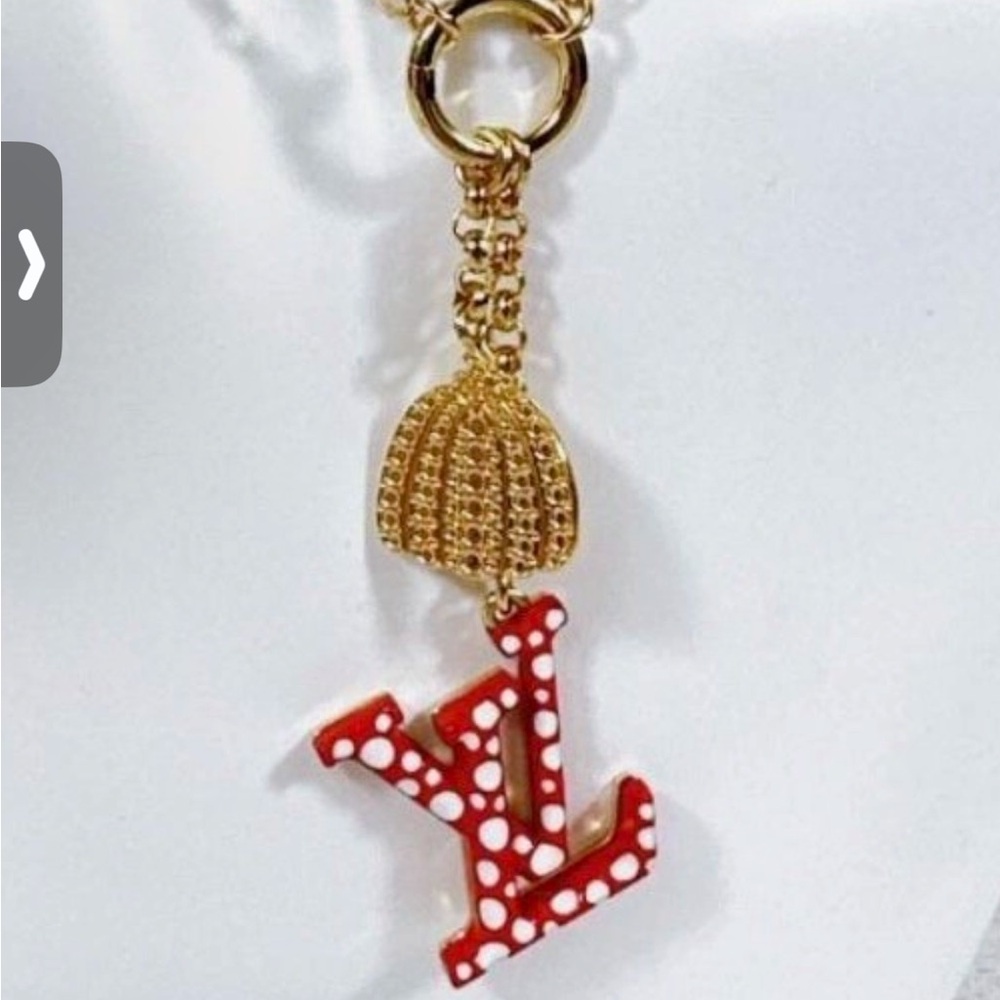 Louis Vuitton x Yayoi Kusama Necklace 21 inches long